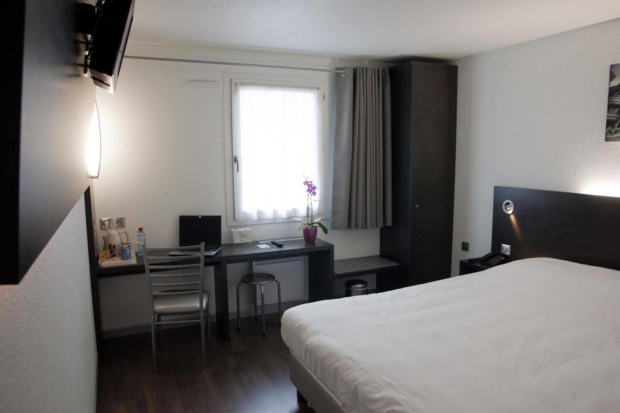 Regourd Hotel Cahors Szoba fotó